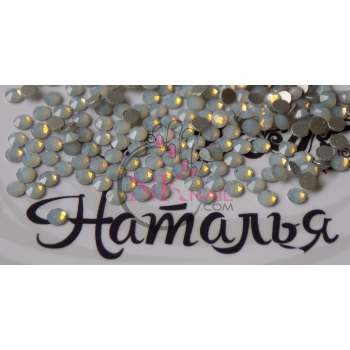С18 Стрази опали, білі сс10 100 шт